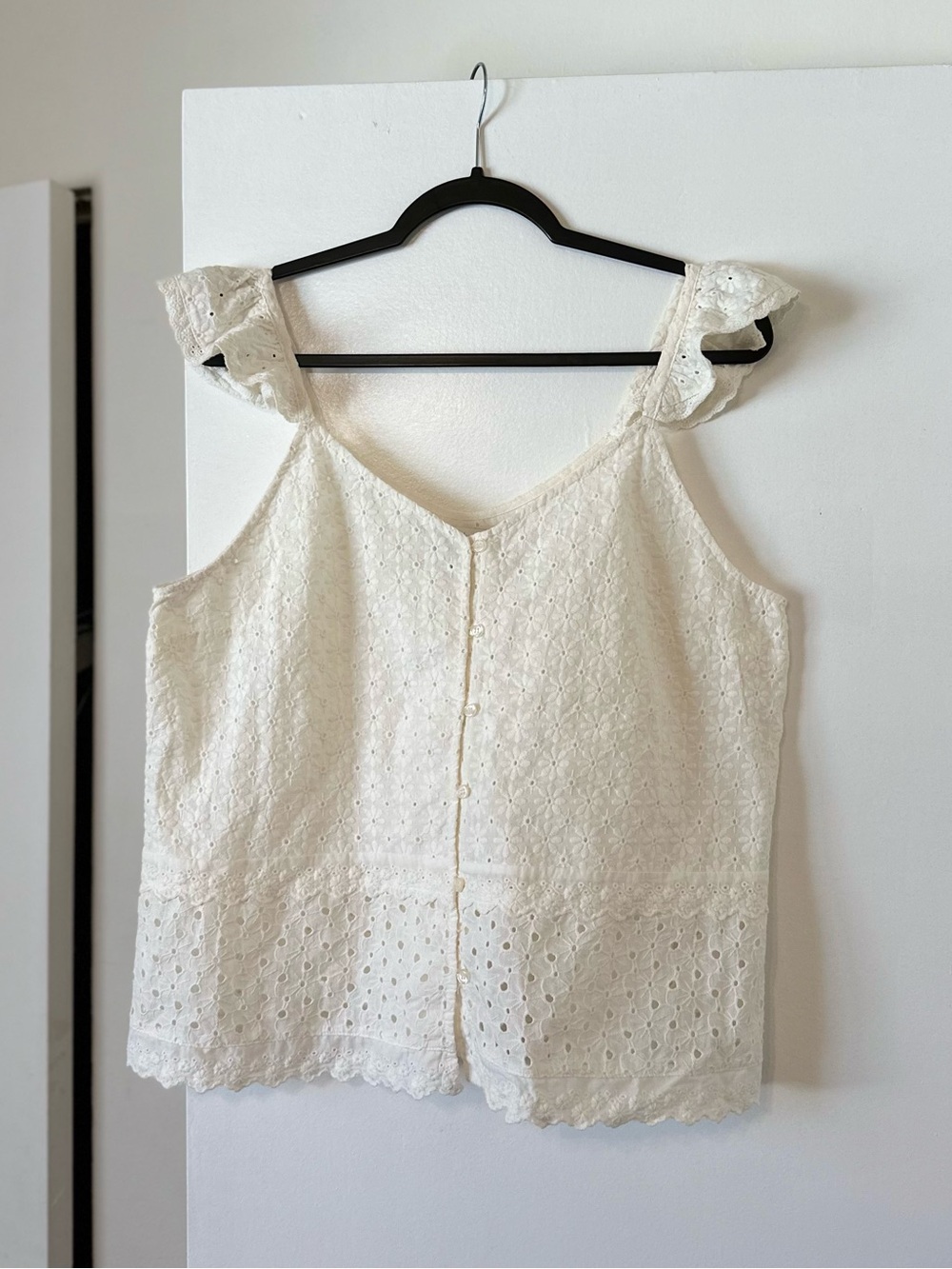 Design History Ivory Eyelet Ruffle Strap Tank